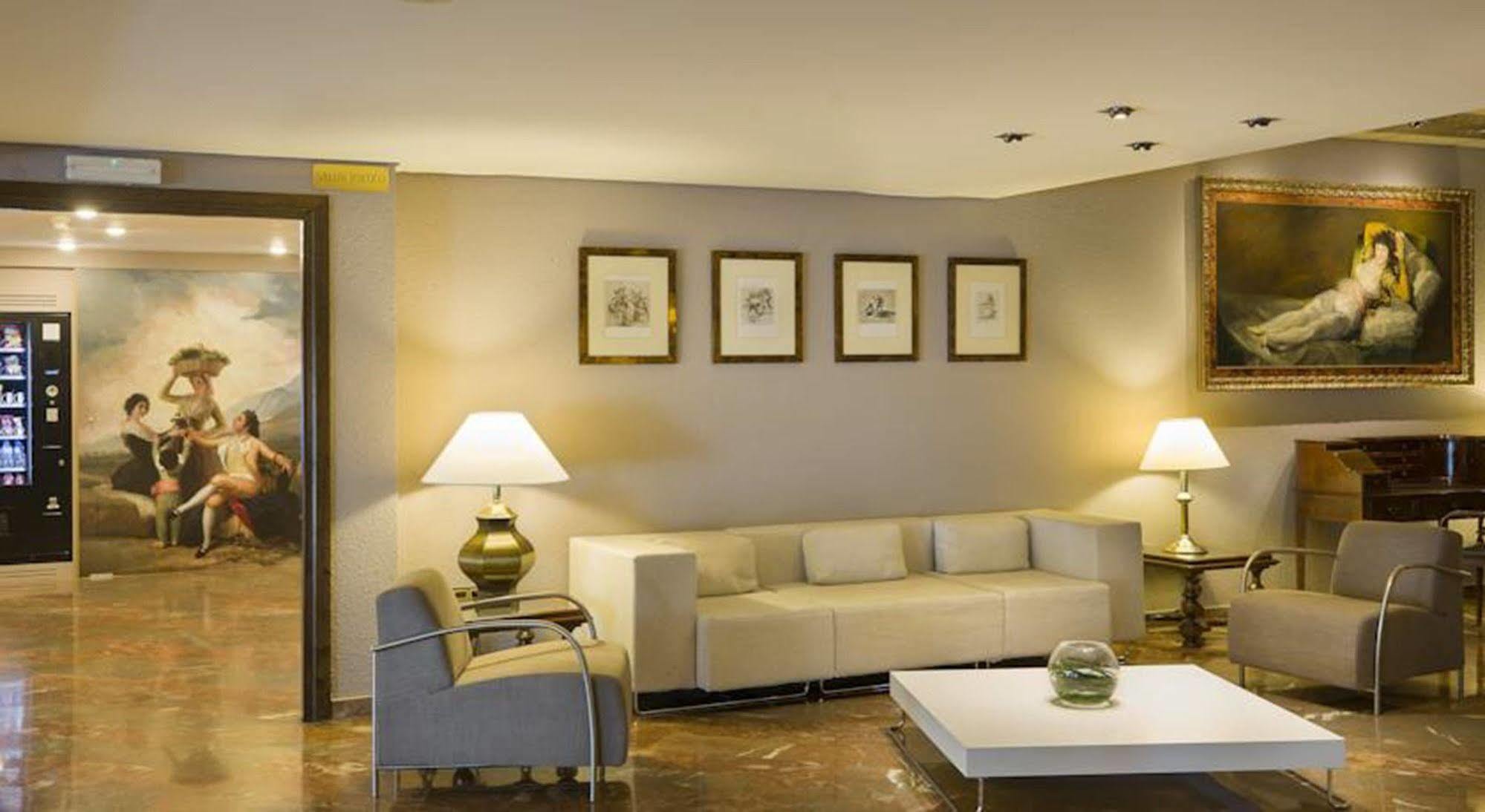 Hotel Goya Zaragoza Interiør billede
